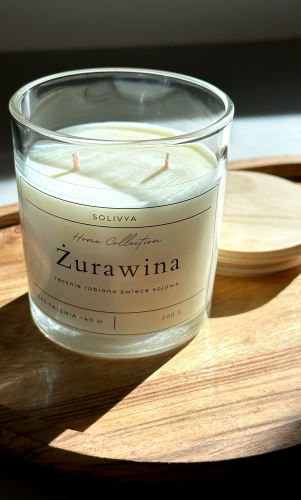 Świeca sojowa Żurawina 200 g w eleganckim szkle – Solivya