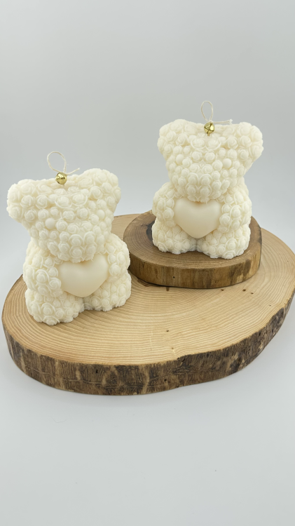 bezzapachowa świeca sojowa dekoracyjna Lumen Solivya miś Bloomie