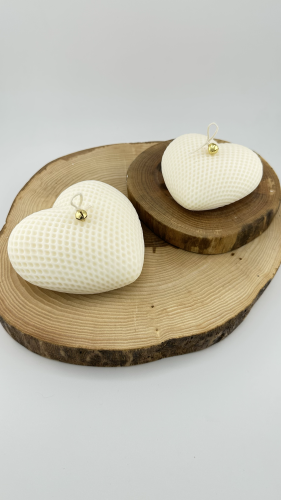 zestaw bezzapachowych świec sojowych dekoracyjnych Solivya serca Julia