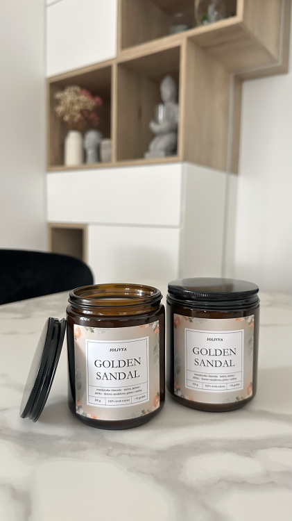 Zapachowa świeca sojowa Golden Sandal Solivya – świeca na wieczór i relaks w domu