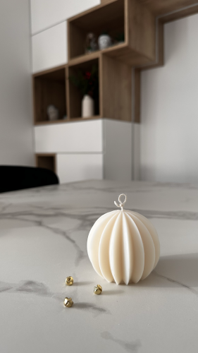 Świeca ozdobna Linea w kształcie kuli z pionowymi żłobieniami, minimalistyczna dekoracja do salonu i sypialni