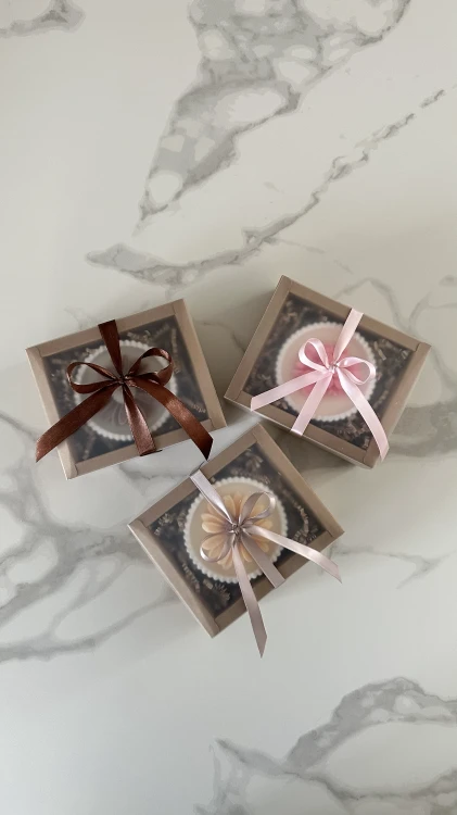 Świeca dekoracyjna Bloom w gipsie – elegancki upominek Solivya