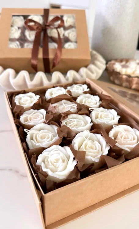 box prezentowy świece róże naturalne świece sojowe w eleganckim opakowaniu