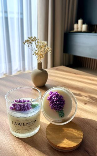 świeca sojowa zapachowa Lawenda 170 g Solivya Art Essence lawendowa świeca w szkle
