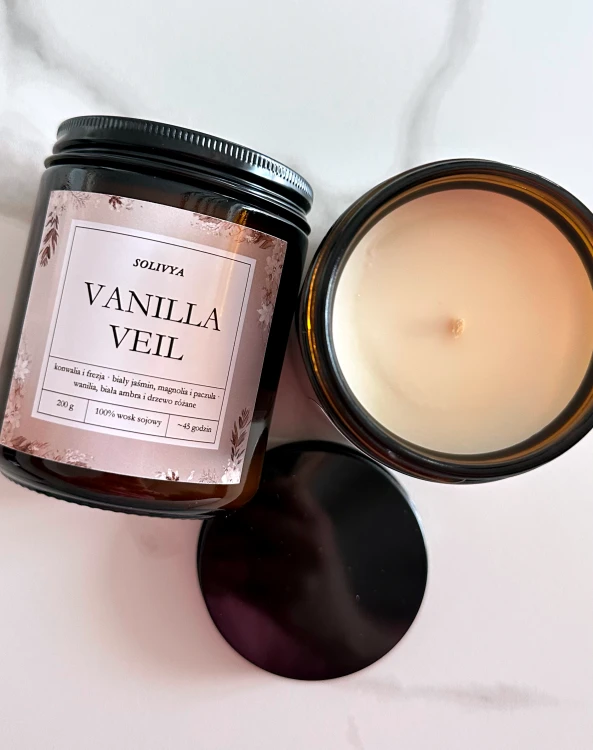 Vanilla Veil ręcznie robiona świeca zapachowa sojowa 200 g – detal wosku i knota